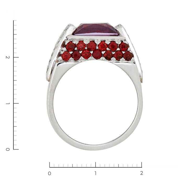 Кольцо из белого золота 750 пробы c 42 бриллиантами и 1 родолитом и 34 гранатами, Л 2808 9540 за 110000