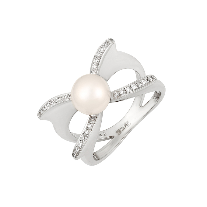 Кольцо из золота 750 пробы c бриллиантами и культивированным жемчугом, Л 2812 0991 за 109000