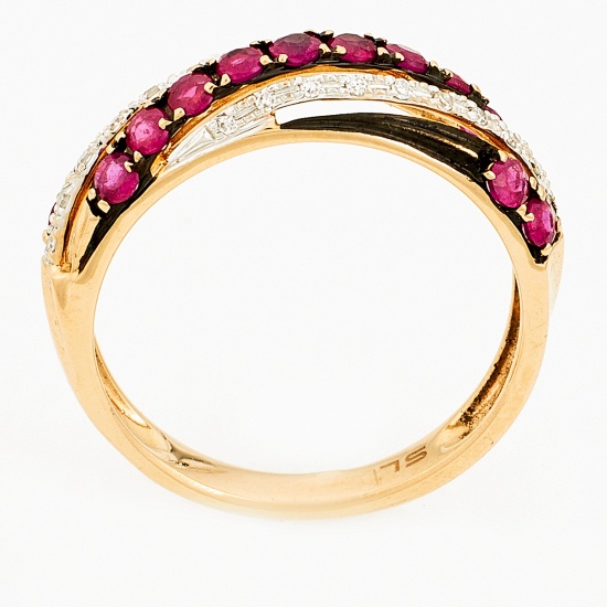 Кольцо из комбинированного золота 585 пробы c 20 бриллиантами и 13 рубинами