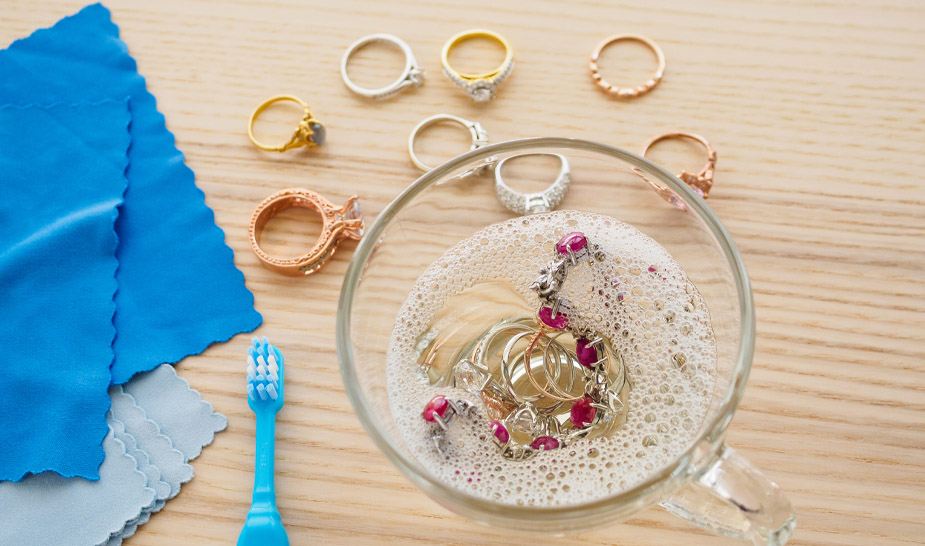 Чистка ювелирных украшений